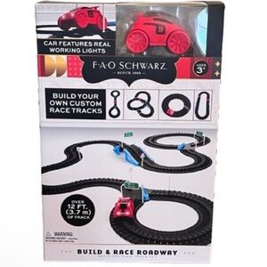 NEW -F•A•O SCHWARZ Build & Race Roadway 287 Piece Flex Track. NWT